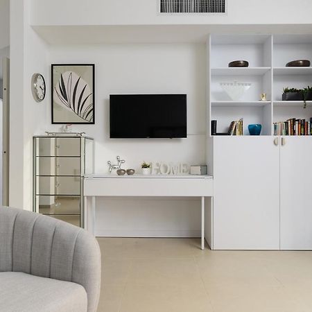 Quiet Hideaway & Terrace Near Beach By Feelhome Tel Aviv Exterior foto